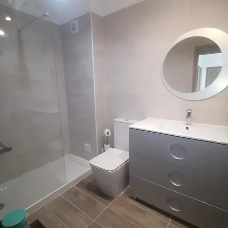 Poeta Aleixo In Apartmán *